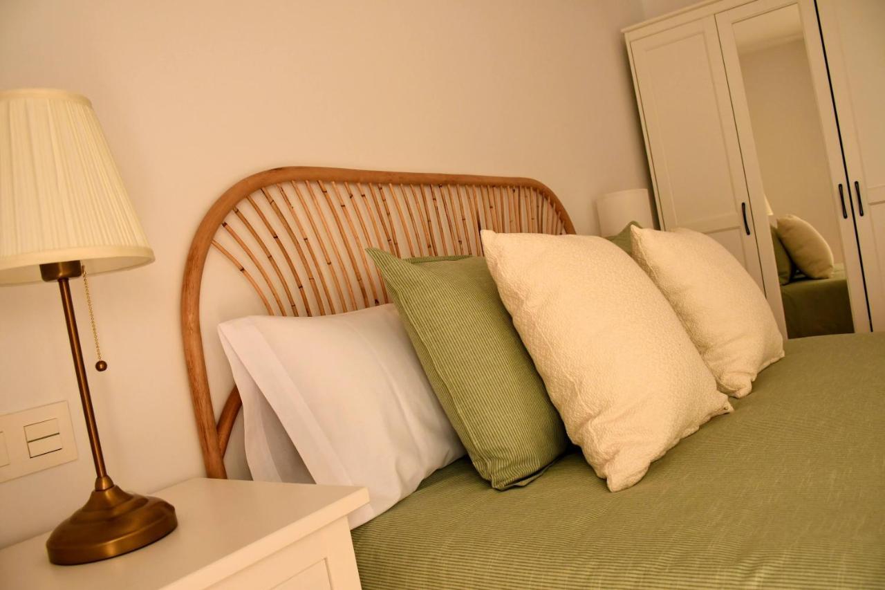 Arco Da Vella Apartamentos Villanueva De Arosa Dış mekan fotoğraf